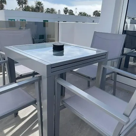 Rociega 35 Apartment 8, 100 Meters To Sea Front Puerto del Carmen  Zewnętrze zdjęcie